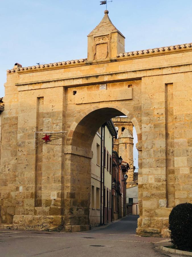 Apartamentos Ribera Del Duero Las Escuelas Vadocondes Luaran gambar