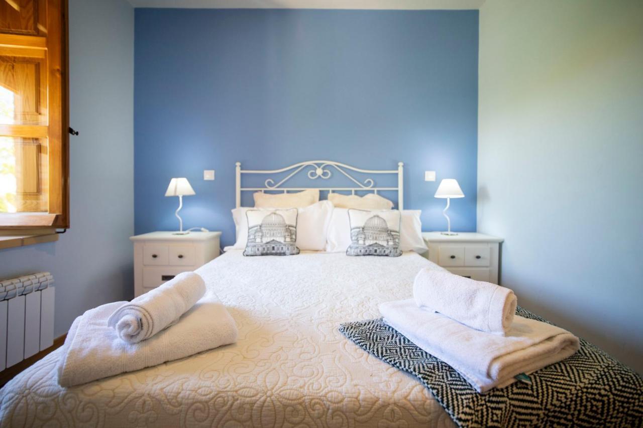 Apartamentos Ribera Del Duero Las Escuelas Vadocondes Luaran gambar