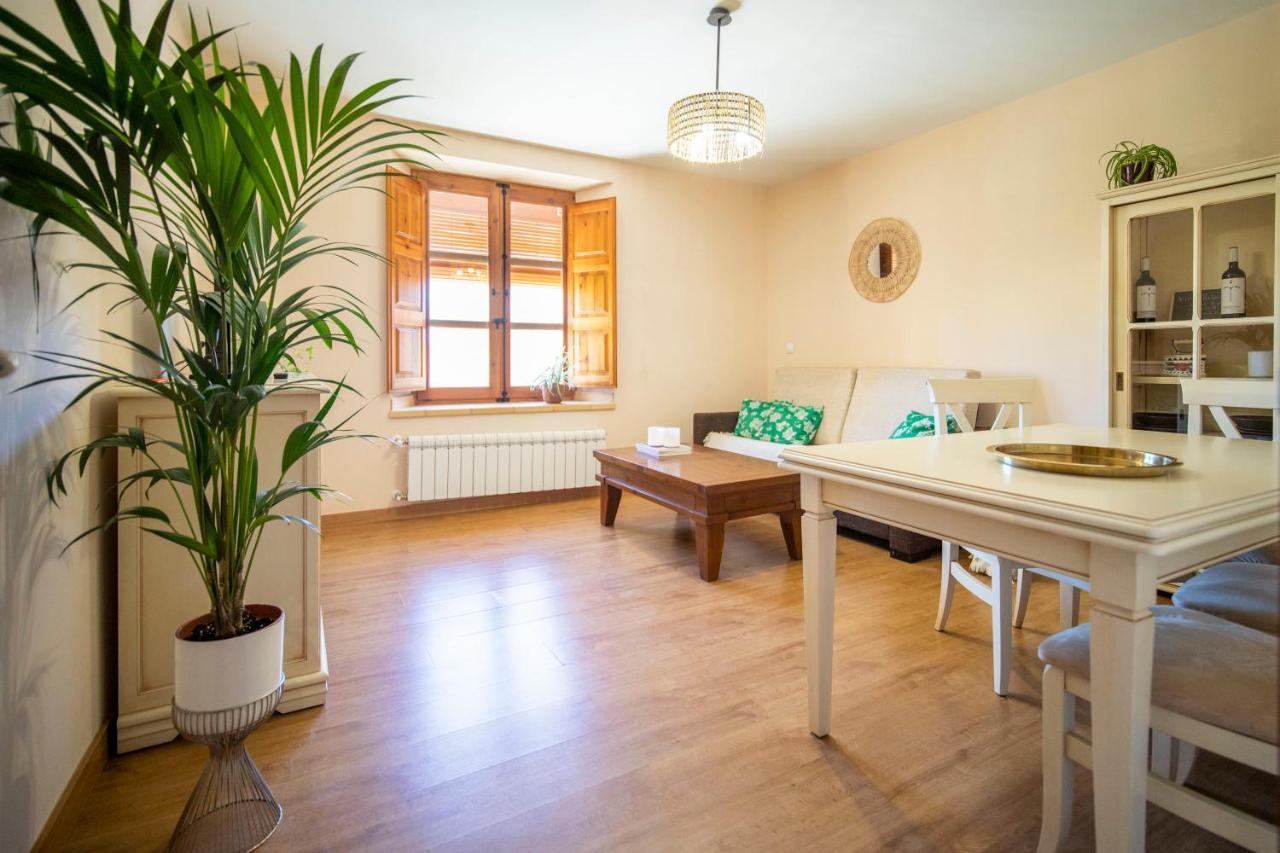 Apartamentos Ribera Del Duero Las Escuelas Vadocondes Luaran gambar